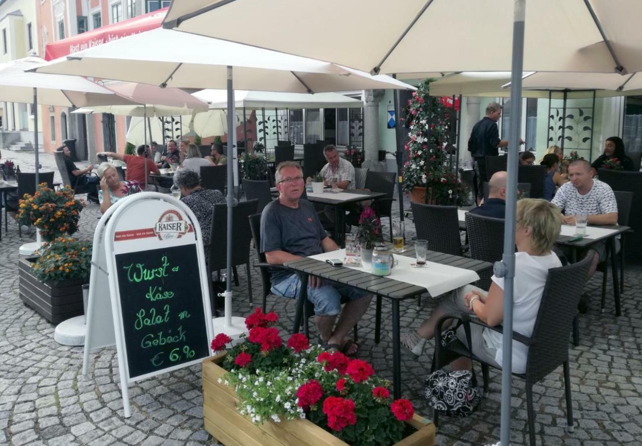 Hotel-Restaurant Zum Donaueck Mauthausen Exterior photo